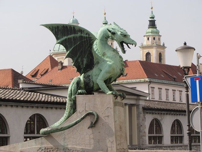 25 амулетів удачі з різних країн