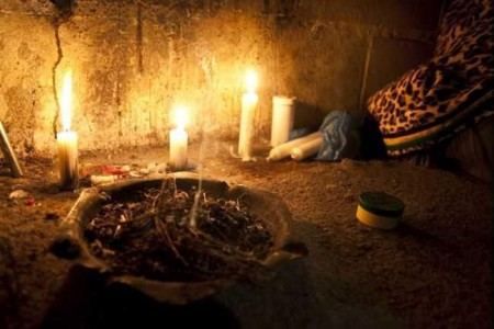 Білий приворот на любов хлопця в домашніх умовах