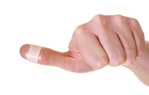 До чого порізати великий палець, що це означає