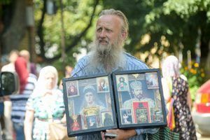 Екзорцизм, вигнання диявола в самих різних світових релігіях, молитва проти бісів текст на латині