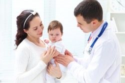 Звернення до лікаря при запорі у дитини
