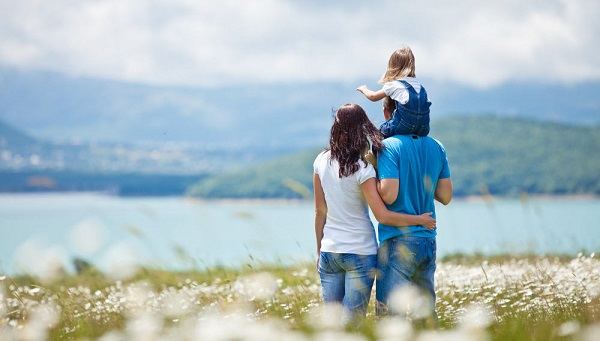 Який іконі молитися для сімейного благополуччя, щастя і любові в сім'ї?