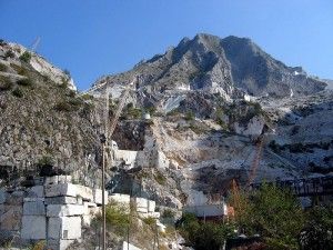 Камінь мармур, його властивості, різновиди та кольору