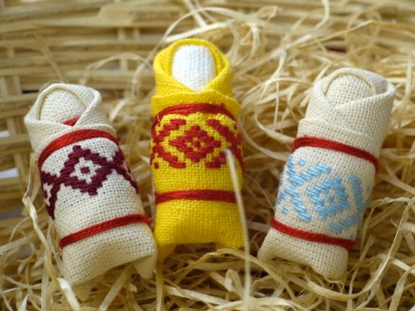 Ляльки-обереги на Русі і як робити їх своїми руками в наш час