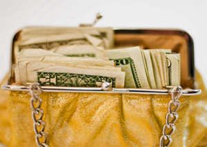 Магія рун для залучення грошей в гаманець, удачі і роботи своїми руками (фото)