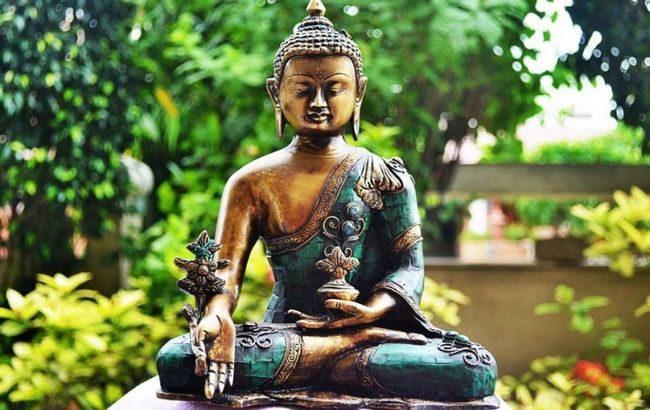 Мантра Будди Медицини: захист від багатьох хвороб і несприятливих перероджень