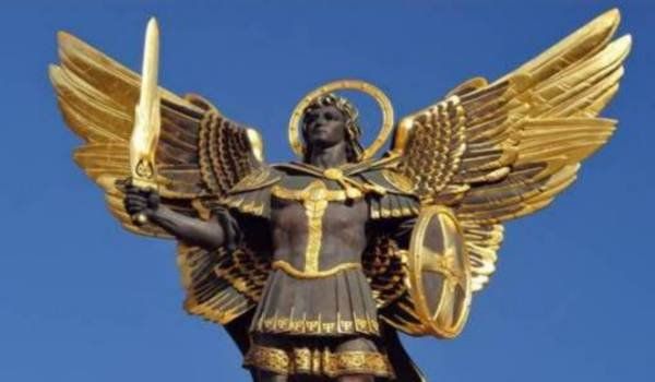 Молитва архангелу Михаїлу - дуже сильний захист: на кожен день