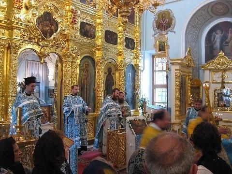 Молитва на достаток і благополуччя в сім' title=