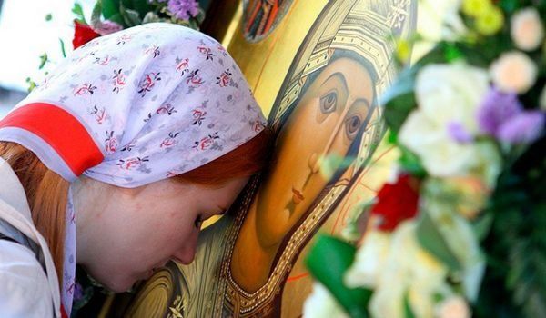 Молитва на ніч перед сном: єврейська, православна, мусульманська, Ангелу Хранителю, читати, слухати