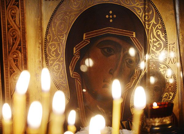 Молитва про дітей: сильна материнська Богородиці і Миколі Чудотворцю