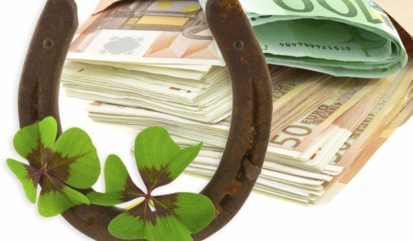 Молитви за власний кошт і удачу: Миколі чудотворцеві, Спиридону Триміфунтському, Ванге, залучення грошей, грошові змови