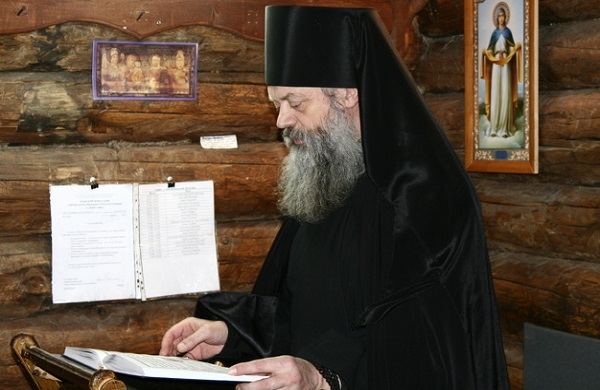 Сорокоуст за упокій в церкви: коли можна і як правильно його замовляють?