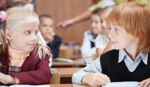 Ворожіння на хлопчика, який подобатися: способи, на папері, на картах, по цифрам на коханого, на ім'я, шкільні