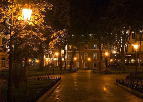 Ворожіння на суперницю на гральних картах або таро