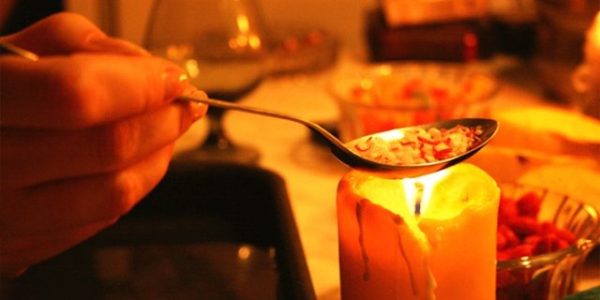 Ворожіння на воску: 7 точних способу дізнатися свою долю