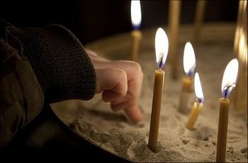 Змова від пупкової грижі у немовляти і дорослого