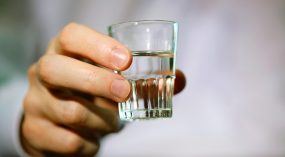 Змови від пияцтва допоможуть побороти згубний недуга