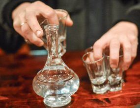 Змови від пияцтва допоможуть побороти згубний недуга