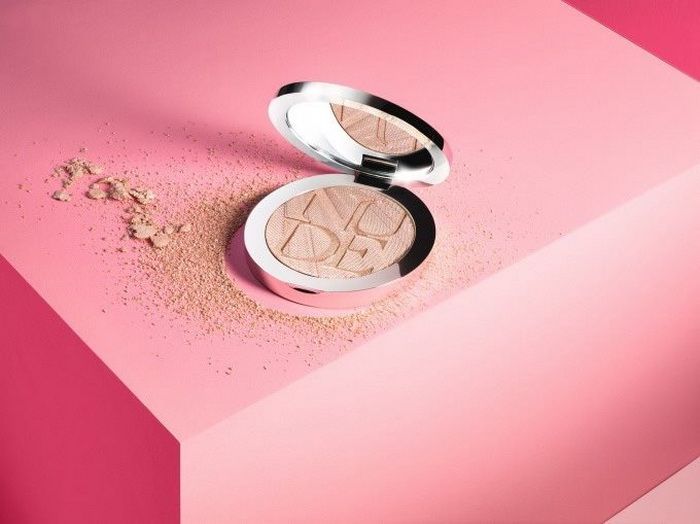 Dior, Dior Glow Addict, весняна колекція Dior Glow Addict, Dior Glow Addict spring 2018, Dior Glow Addict весна 2018, нова колекція Dior Glow Addict, тіні Dior Glow Addict, блиск Dior Glow Addict, хайлайтер Dior Glow Addict, весняний макіяж